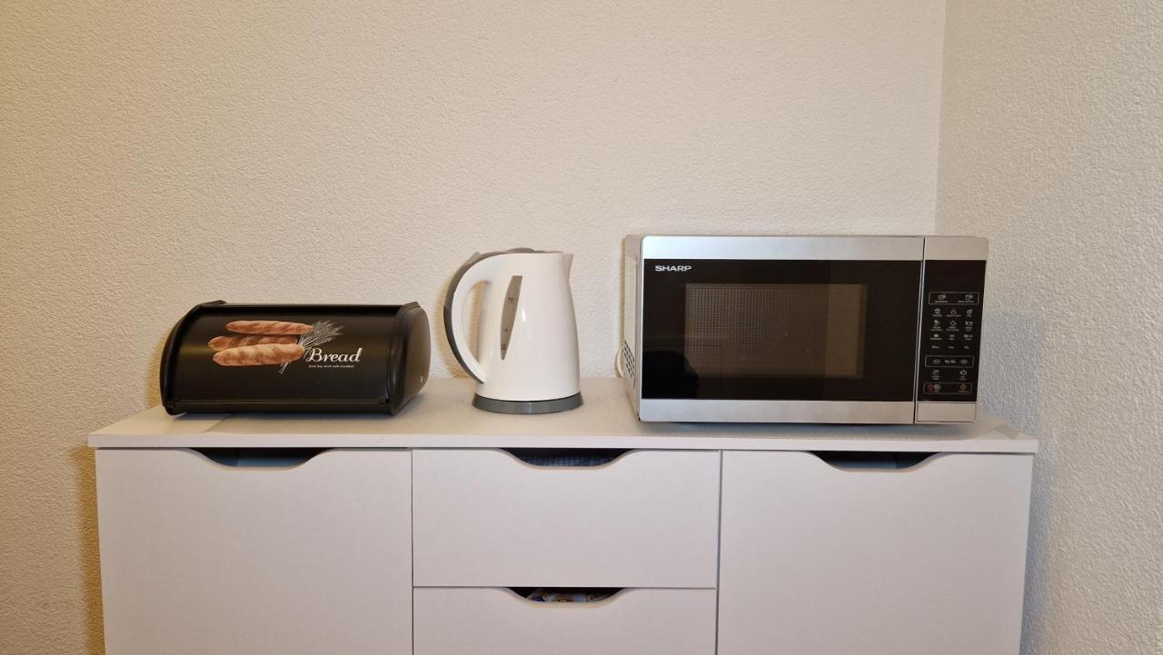 Apartments In Rijeka, Free Parking And Large Terrace, 15Min Drive From The Beach Ngoại thất bức ảnh