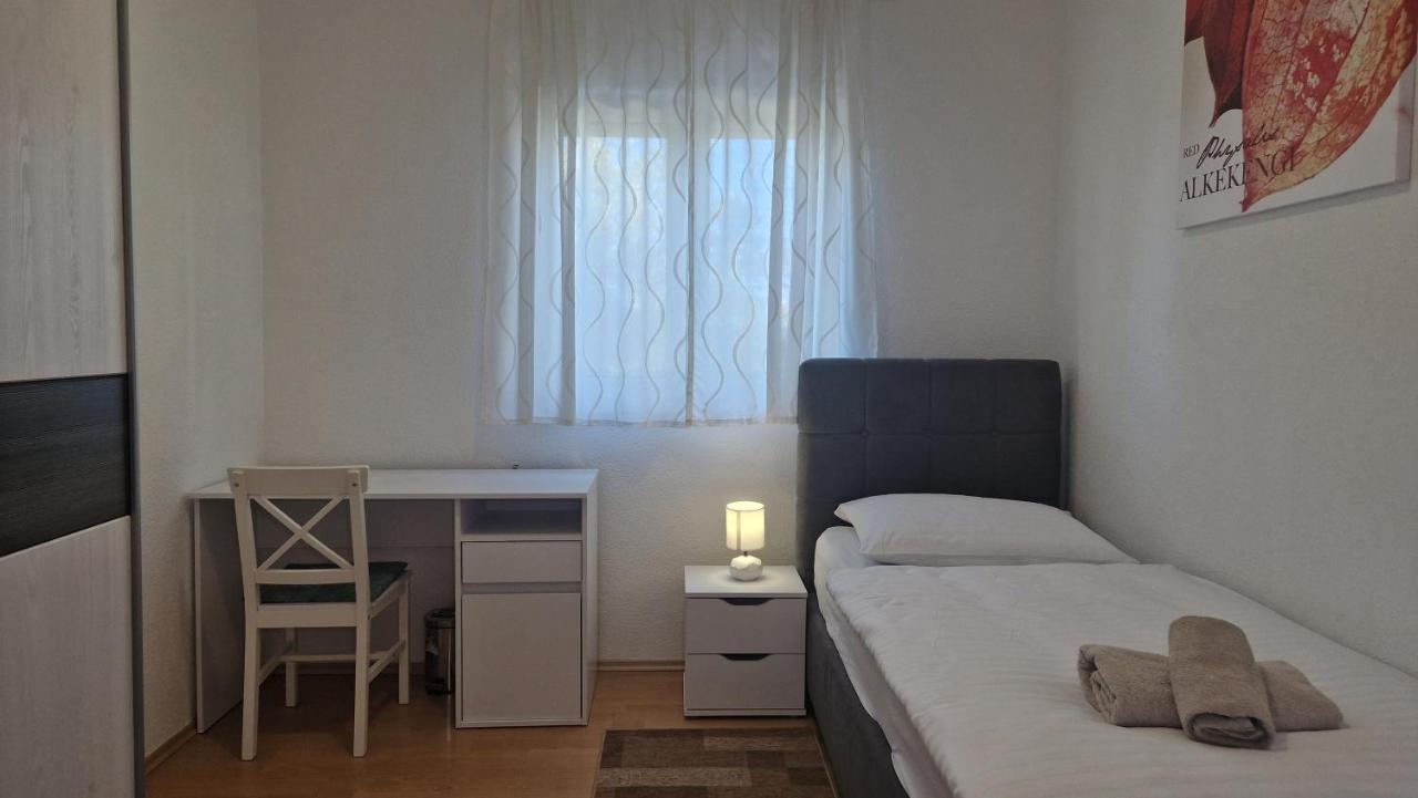 Apartments In Rijeka, Free Parking And Large Terrace, 15Min Drive From The Beach Ngoại thất bức ảnh
